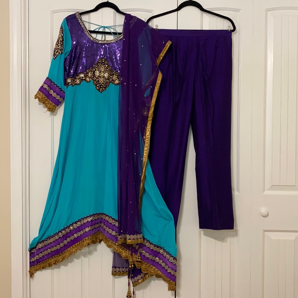 Indian/Pakistani Dress with Pants